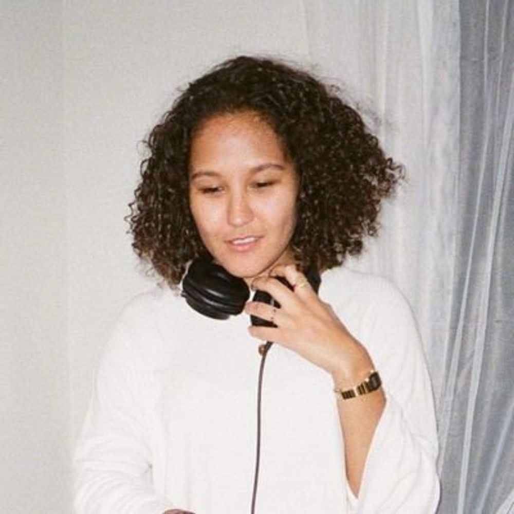 Ellie Abraham