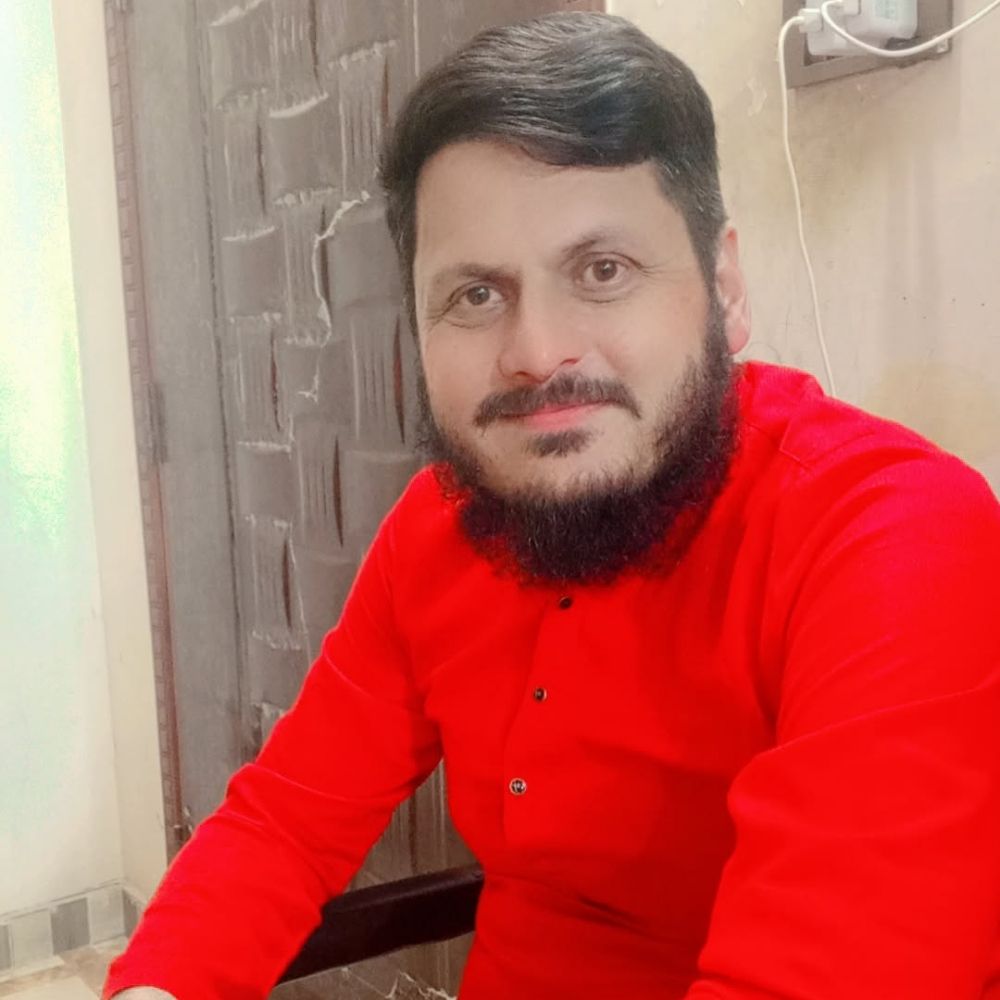 Akram khan