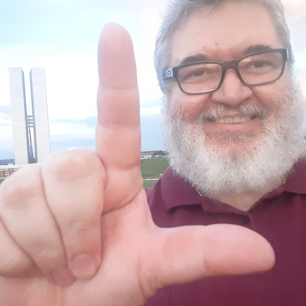 Julio Vivian