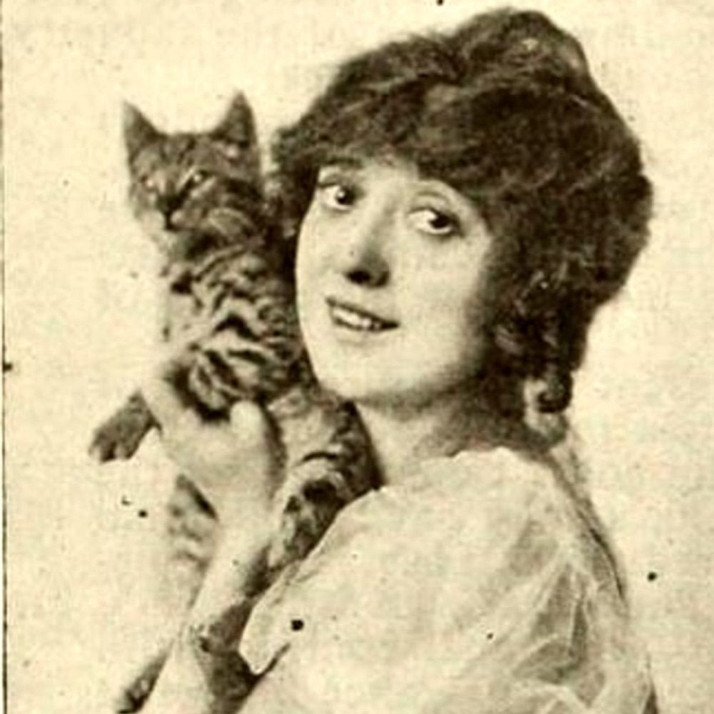 Joan Amenn