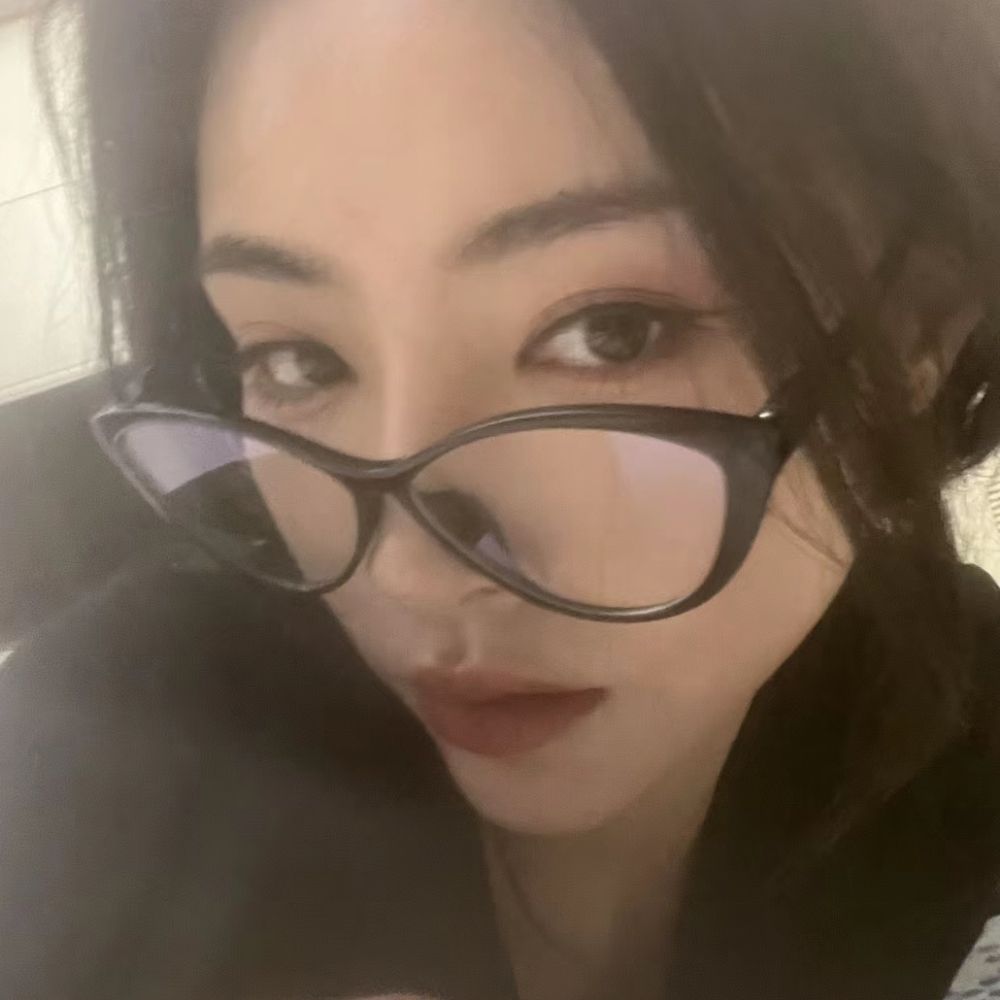 𝑪𝒉𝒊𝒂𝒓𝒊𝒏𝒂.