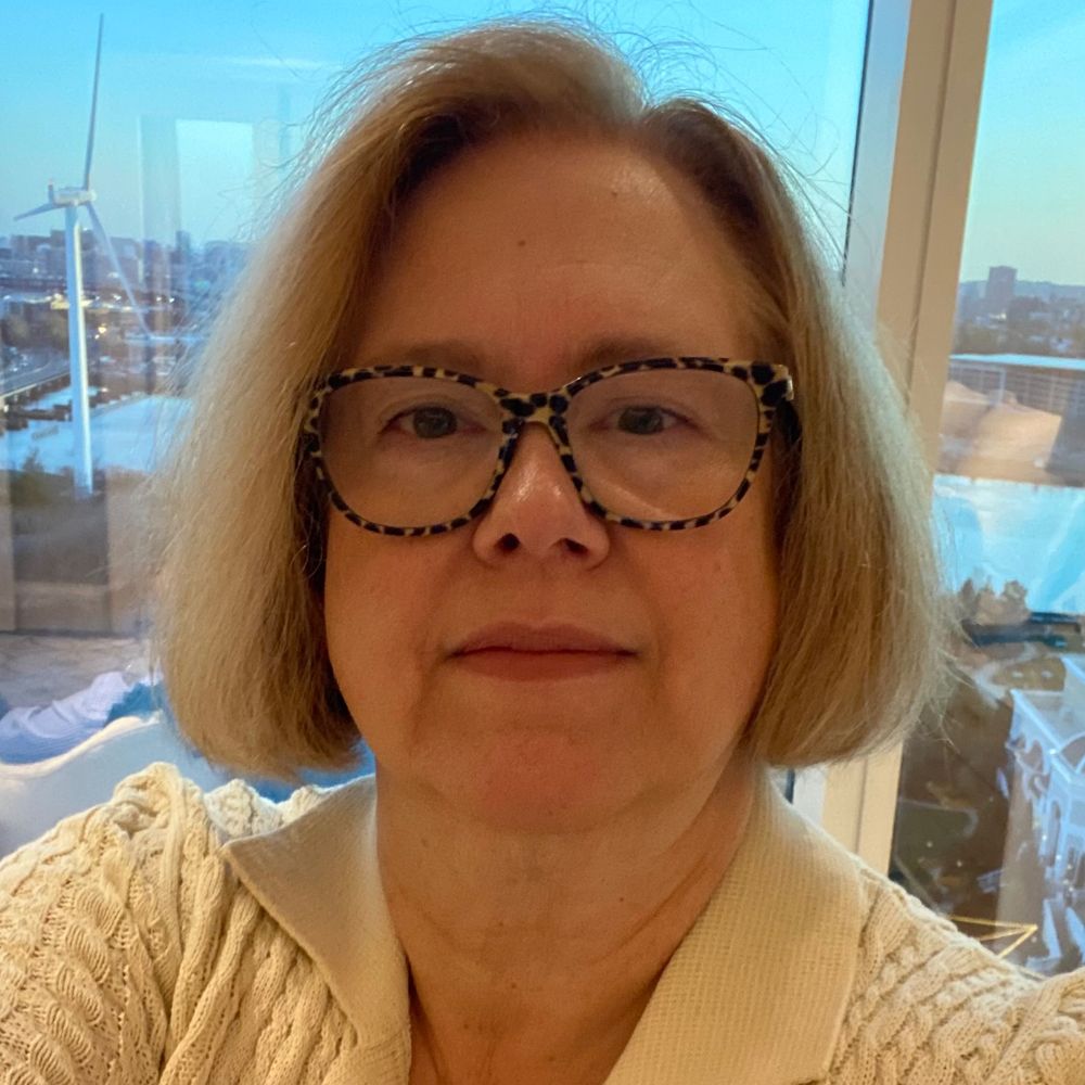 Paula Holmes