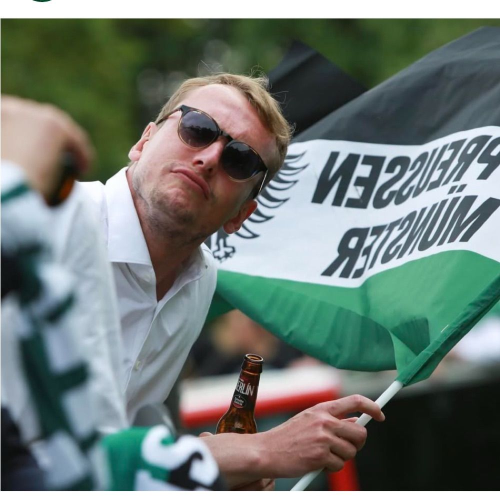 SimonScherderFußballgott