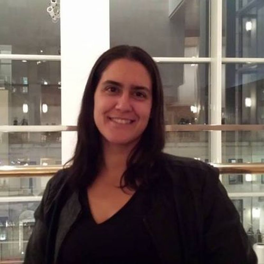Estrella Toalino