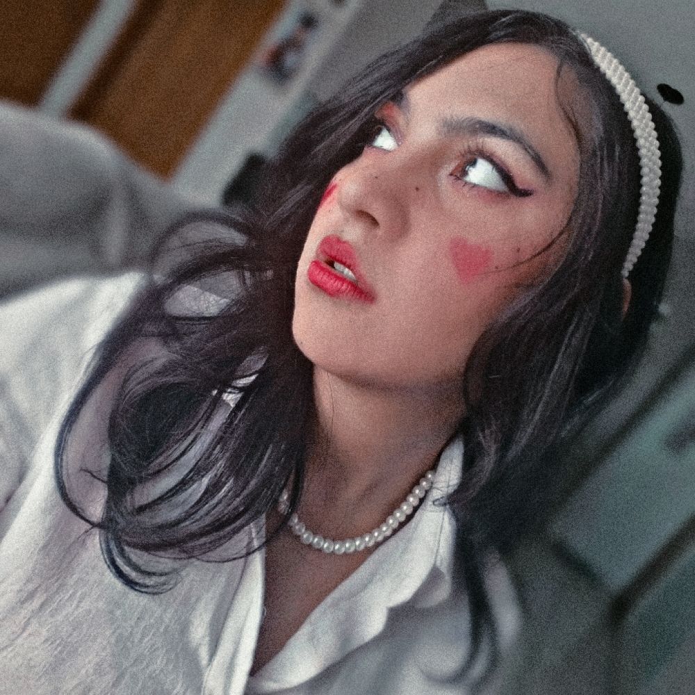Suzana Kelly ッ