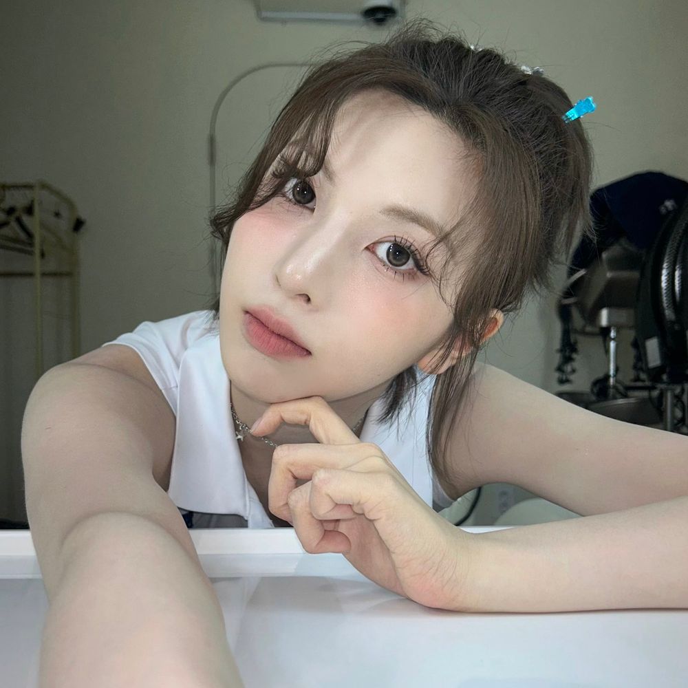 Mikhaila Sarah.