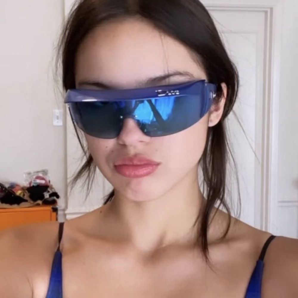 mavi 
