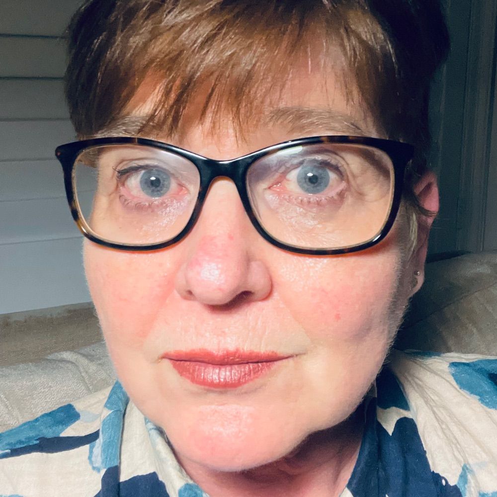Execcer aka Clare Eden