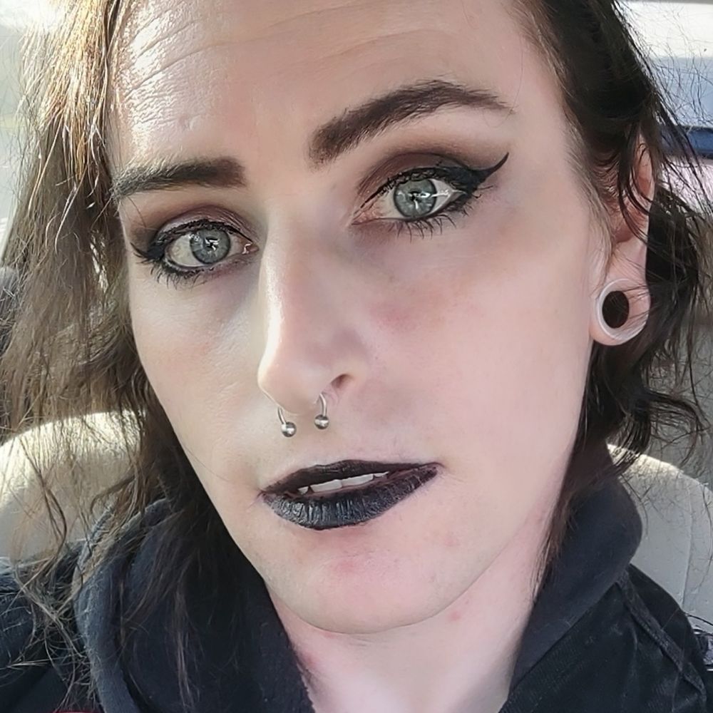 Zephyr (they/she) 