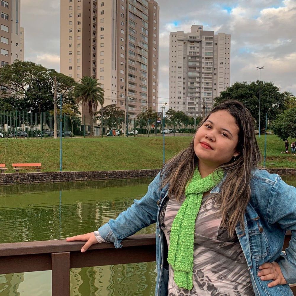 Giovana D. Fagundes