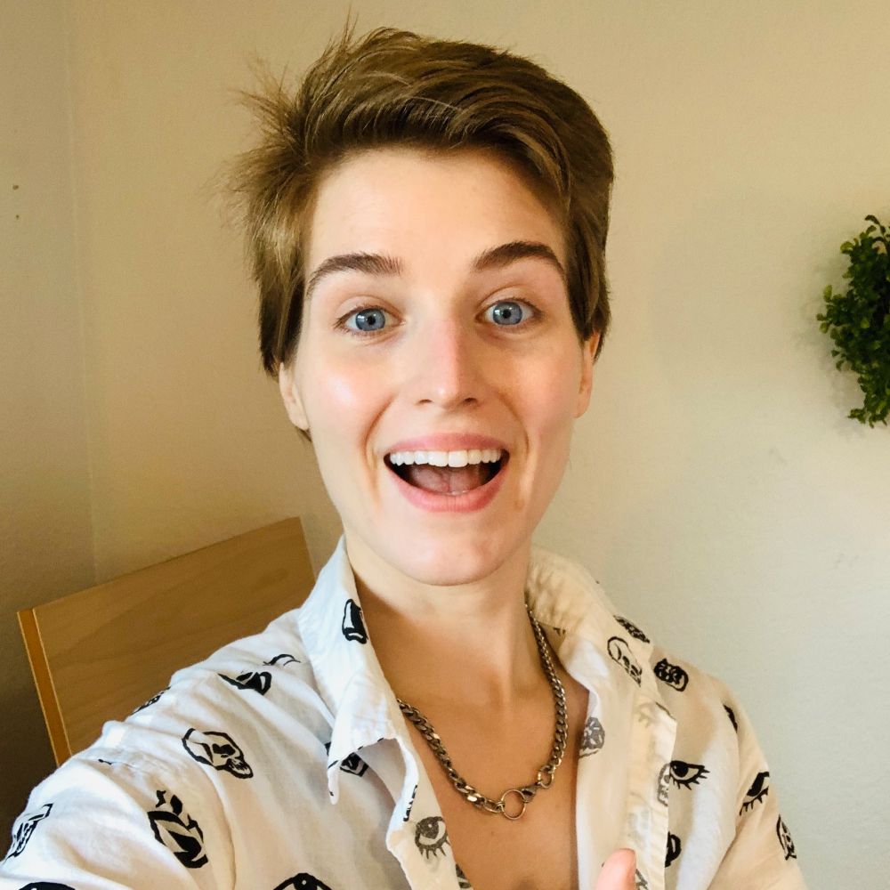 Drew Huff | Horror + Scifi Author 🏳️‍🌈's Avatar