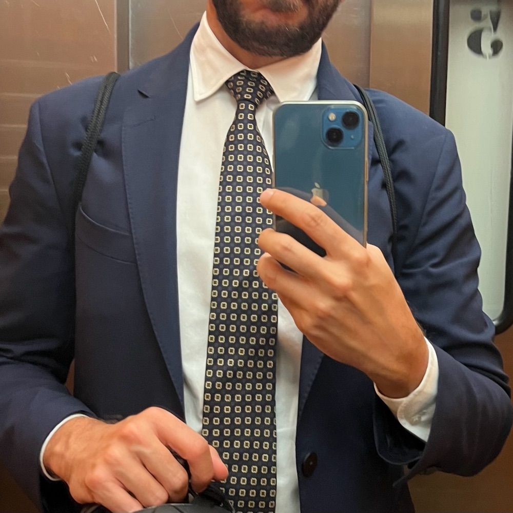 En traje Bcn