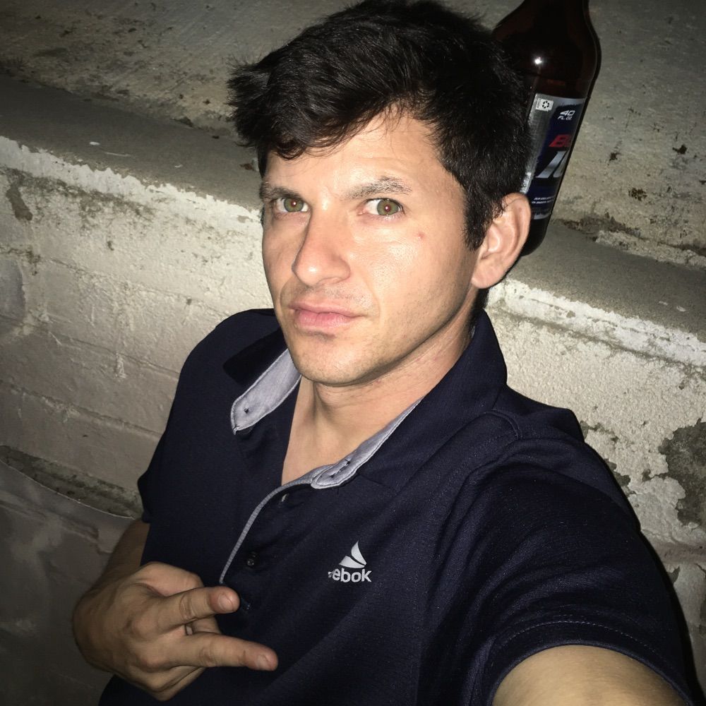 Julian Flores