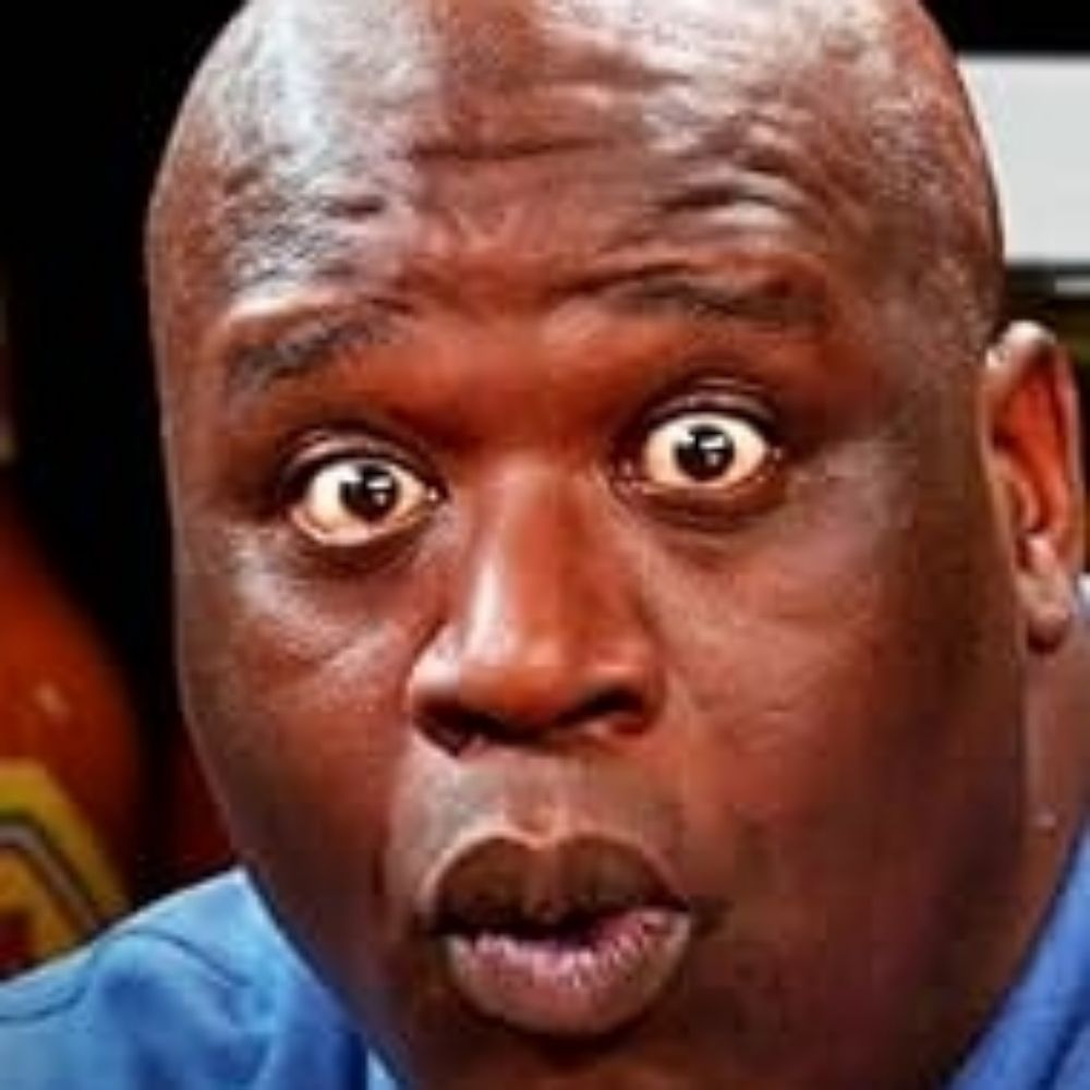 Shaq Posting