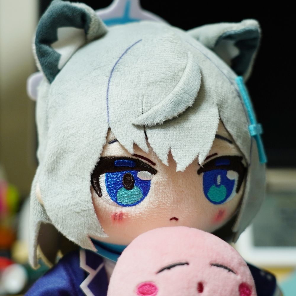 くろむ