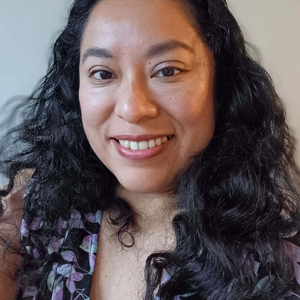 Dr. Carolina Reyes