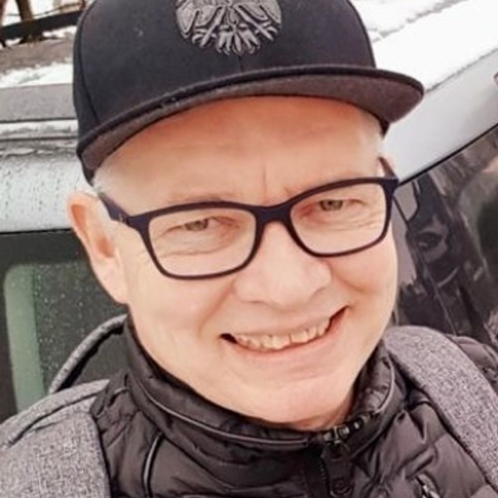 Stefan P.