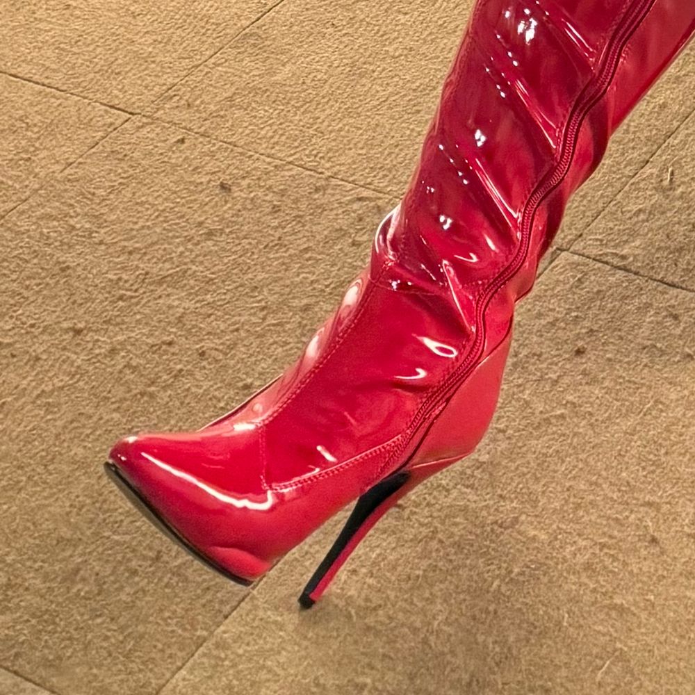 Kathy Bootlover