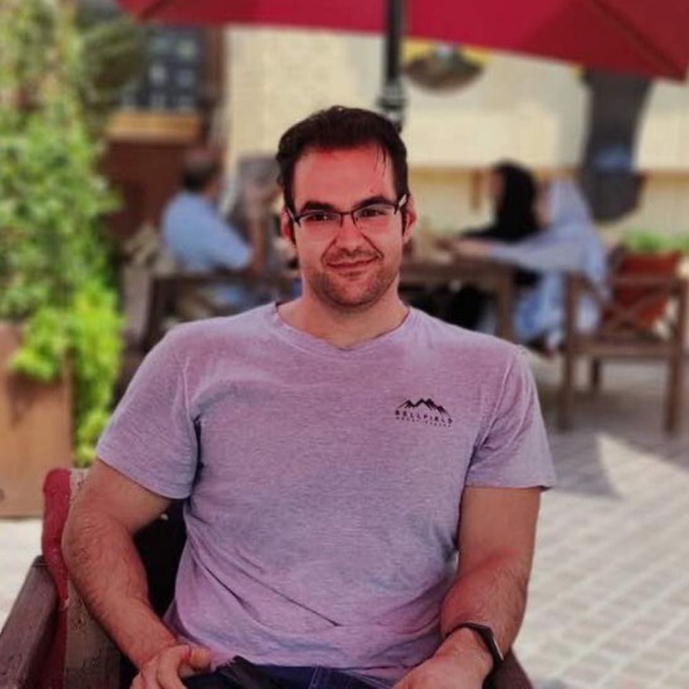 Omid Shenavar's avatar
