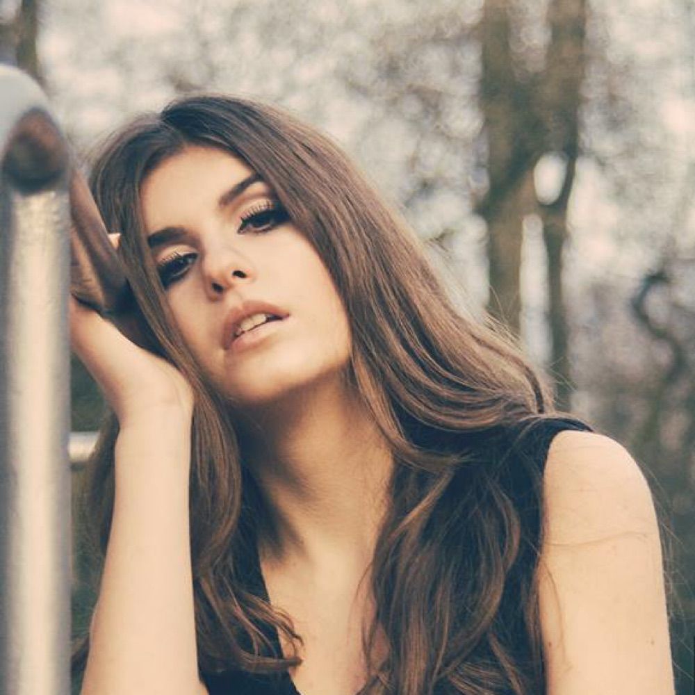 Andreea Theodora | Graphic Designer