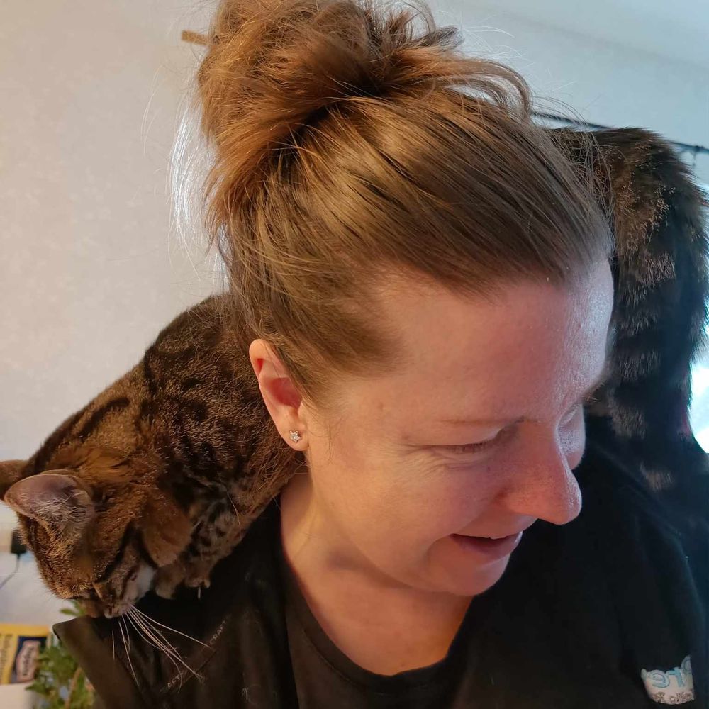 Okränkbar buktalardocka