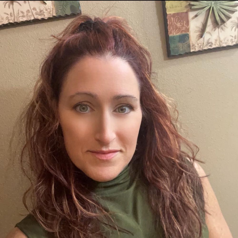 Lisa M Whitehead