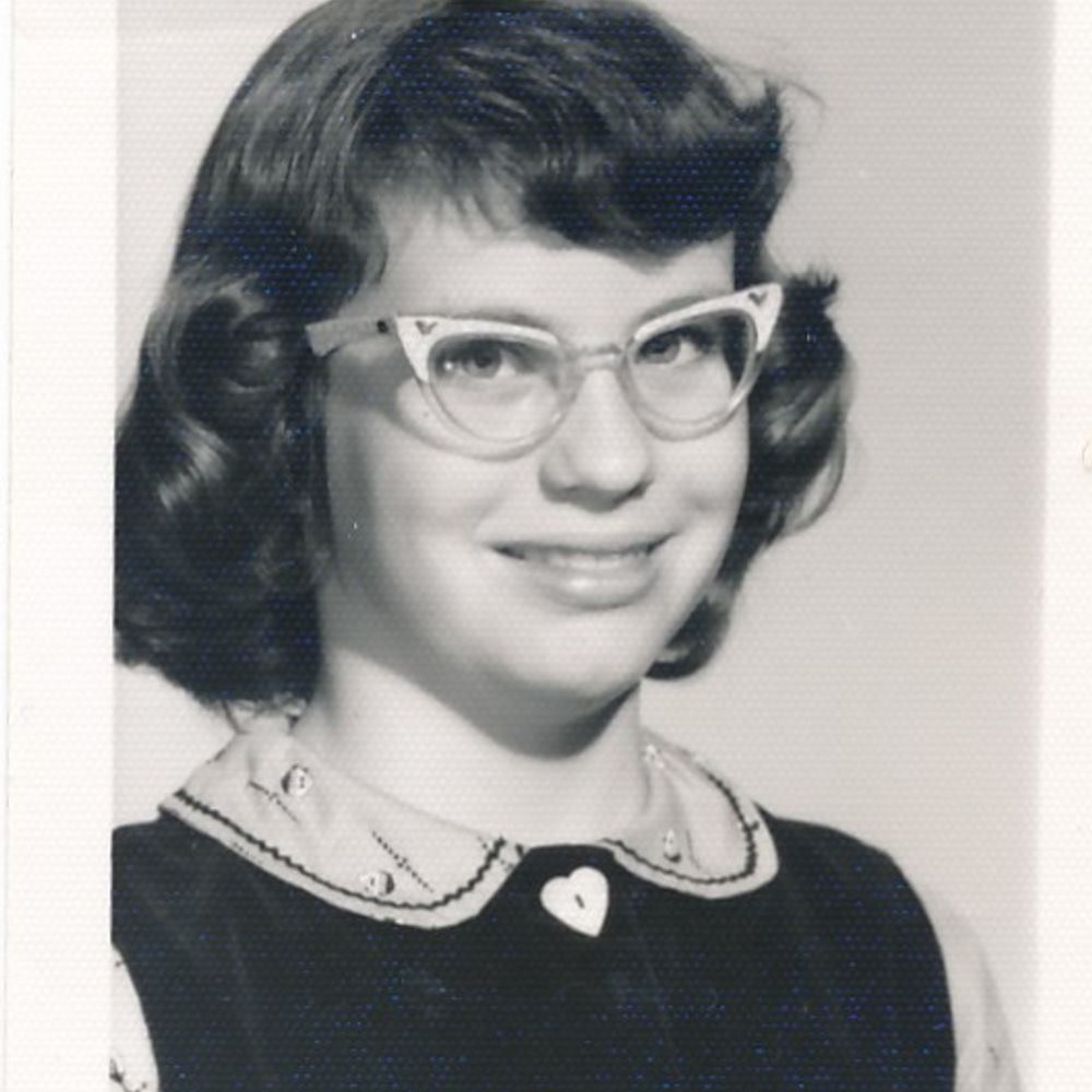 Linda M Smith