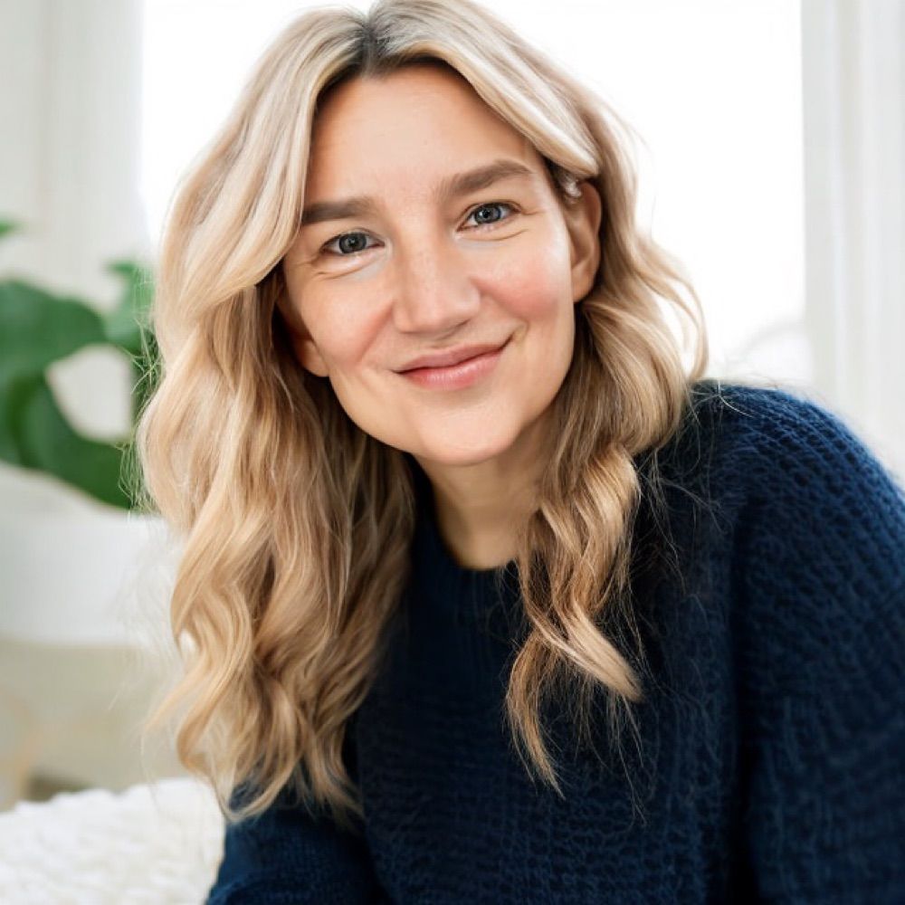 Suzan Bond 