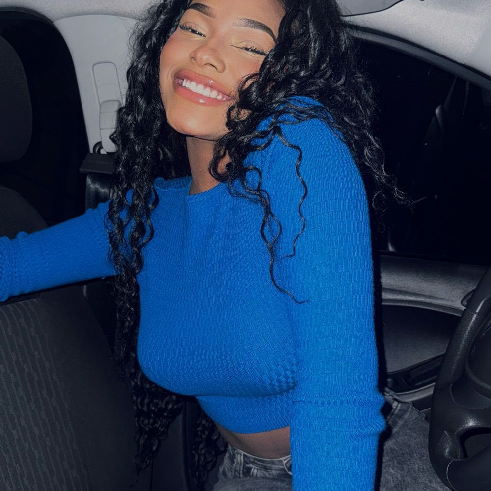 Isa G.