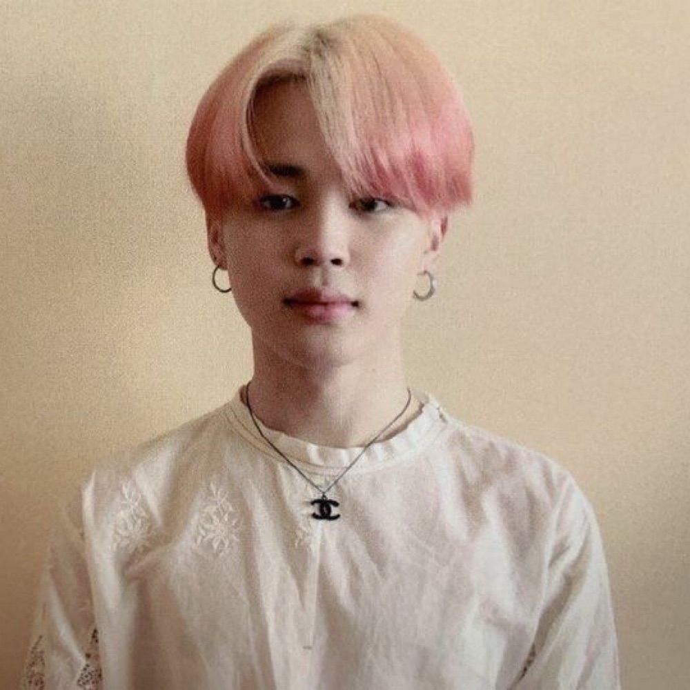 ana ˚｡⋆୨୧˚