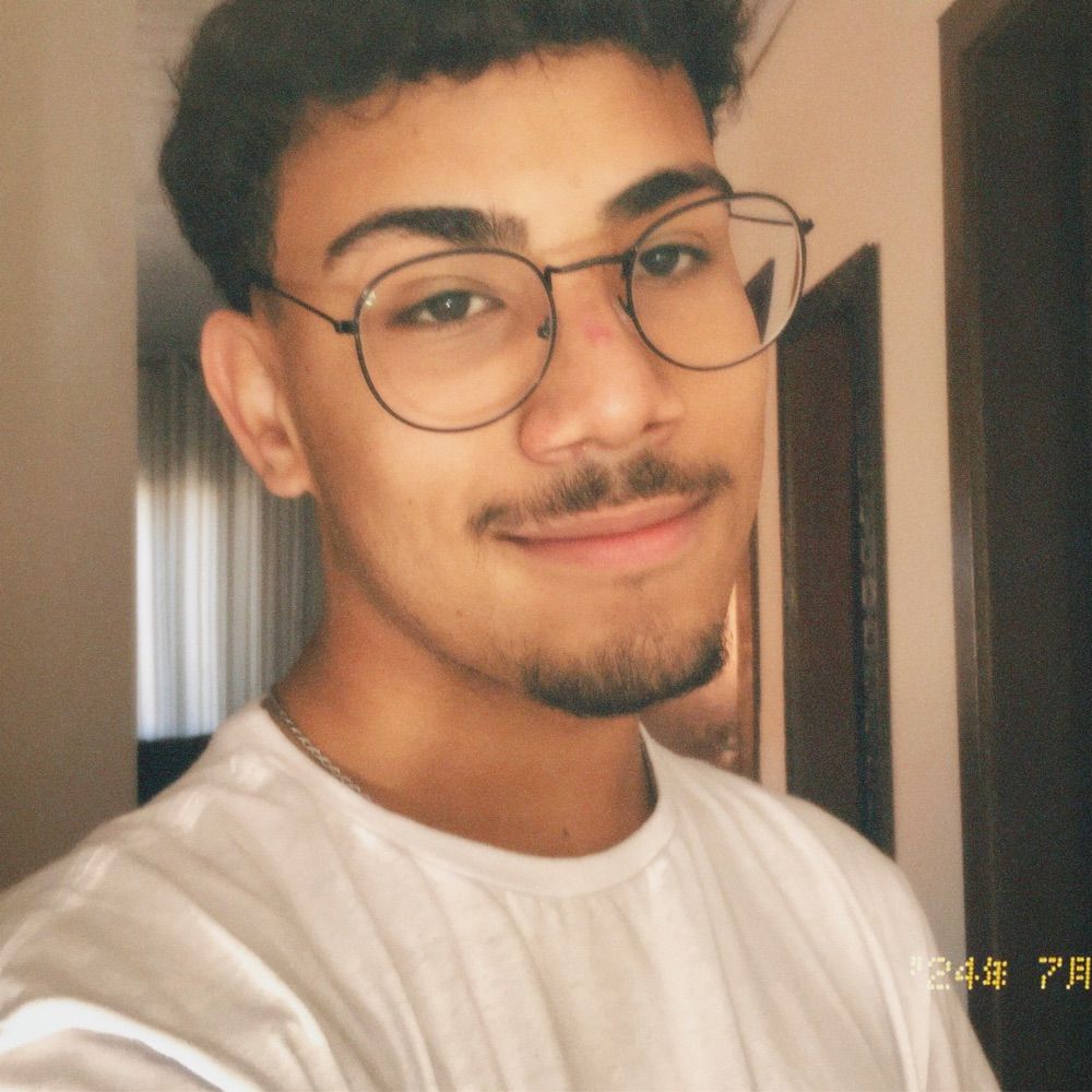 Gustavo S.