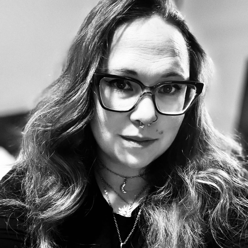 Danielle Nelson - Author