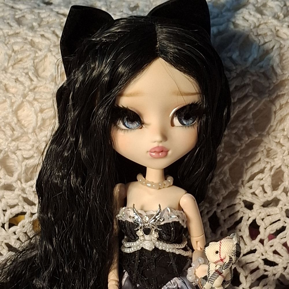 Caamm__doll