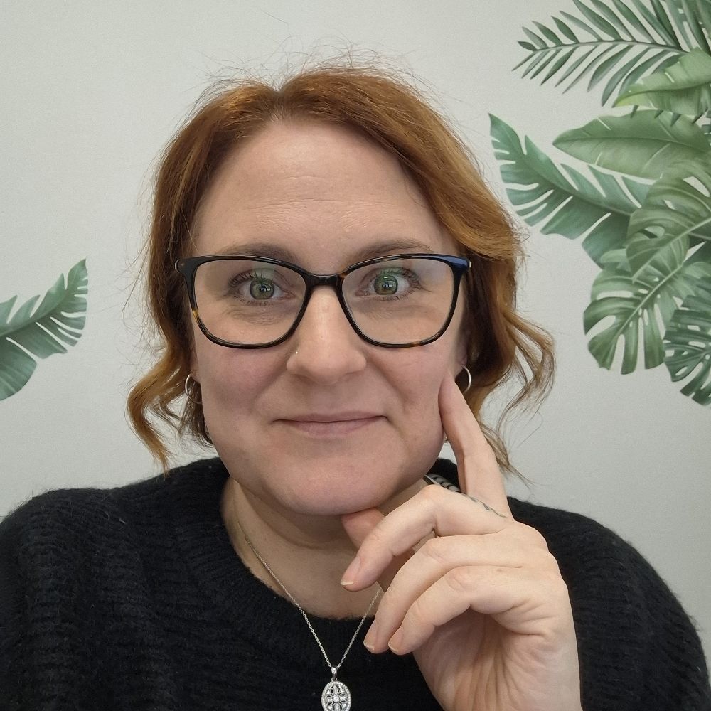 Hannah Fox Author