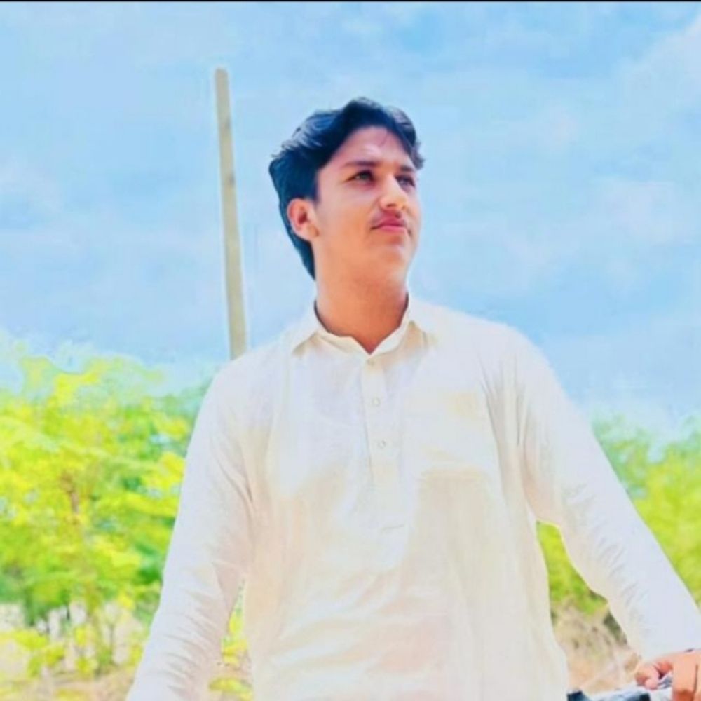 A Z A D 🇵🇰