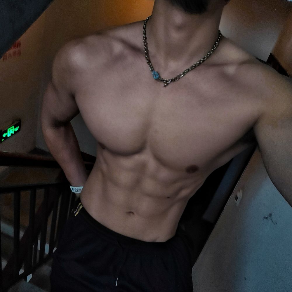 撸铁小宇