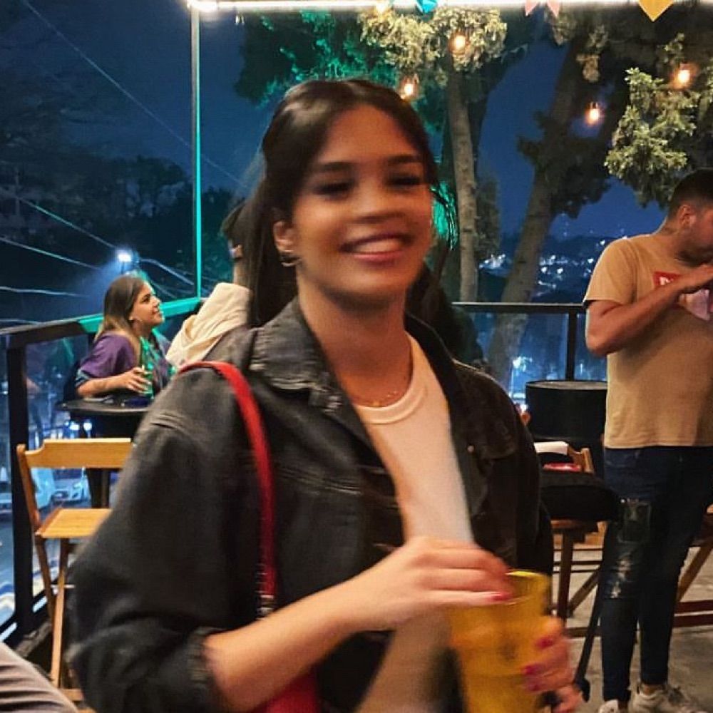 Júlia Araujo 