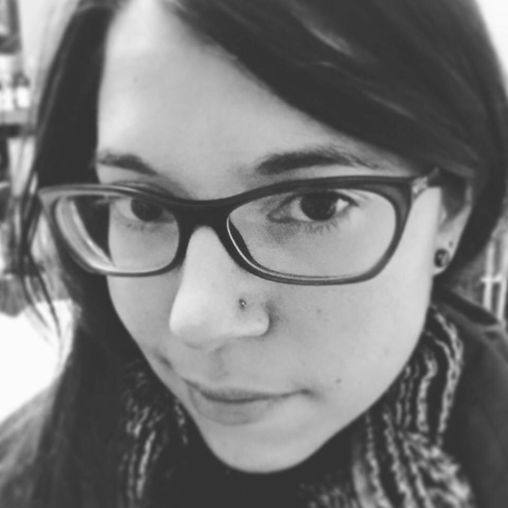 Prof Lía Corrales