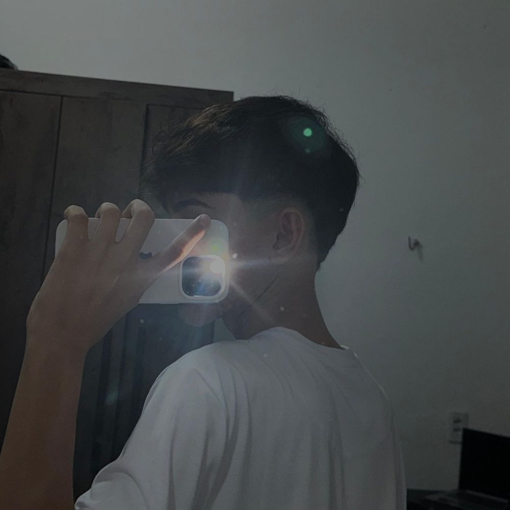 𝑻𝒉𝒂𝒓𝒍𝒂 愛