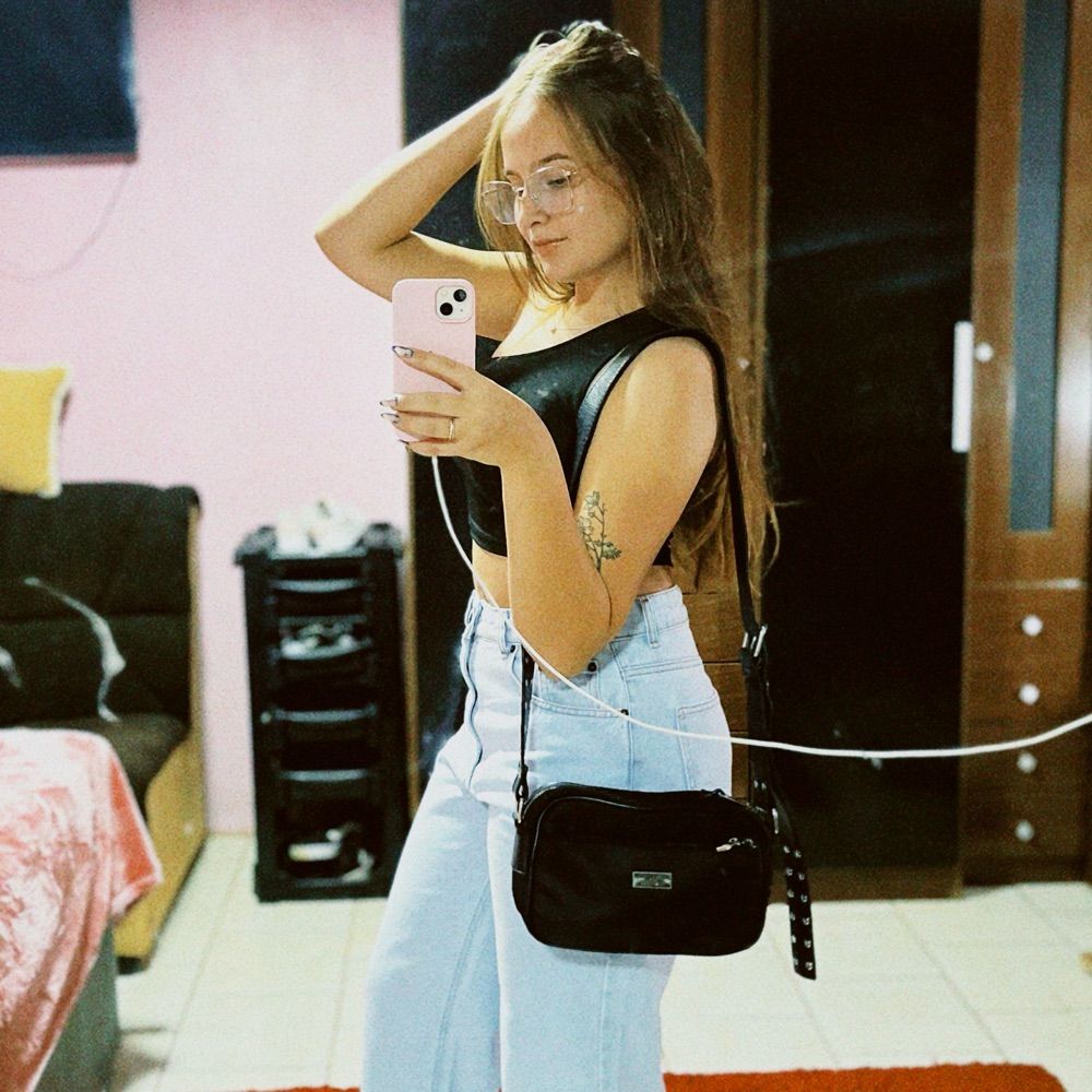 juli 🐈‍⬛