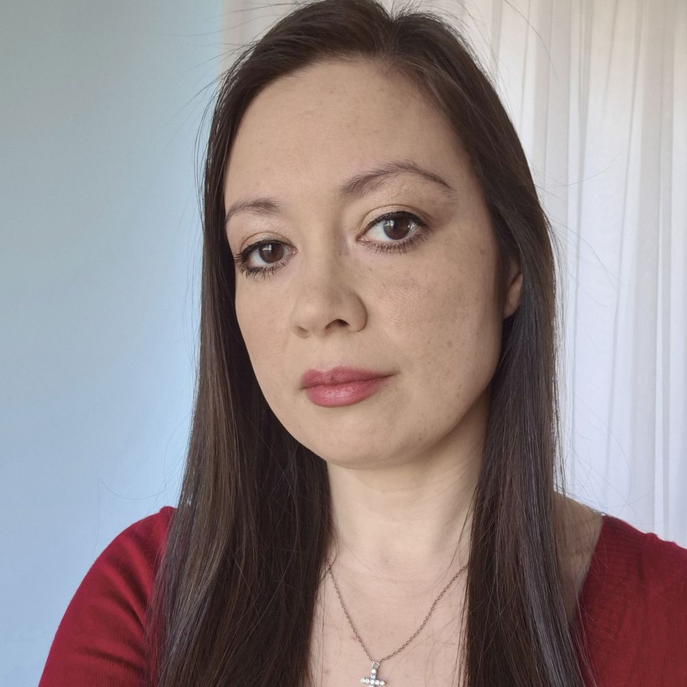 Ella Leon | Historical Romantasy author