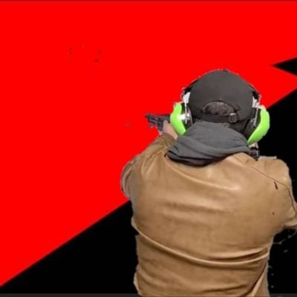 Enzlut | Venezuelan Anarchist | Anarkista Veneco