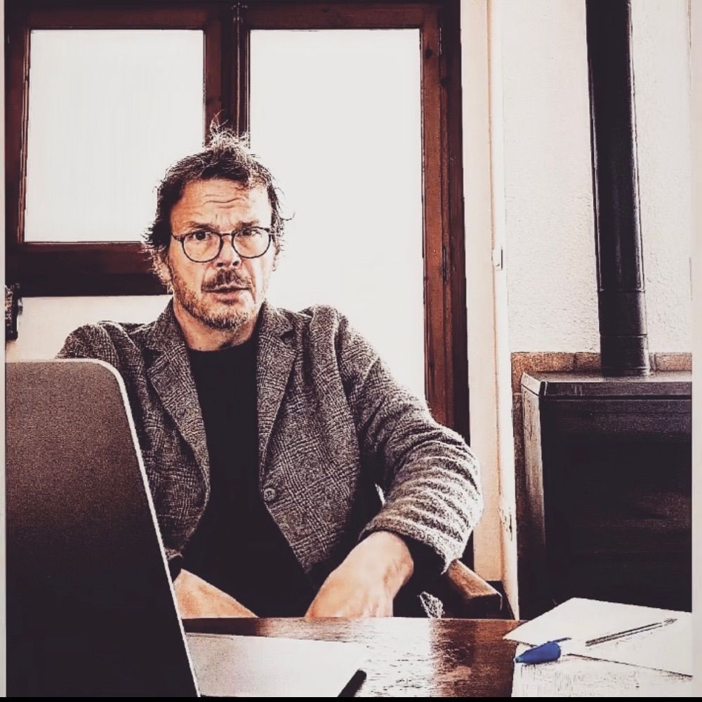 Uri Costak