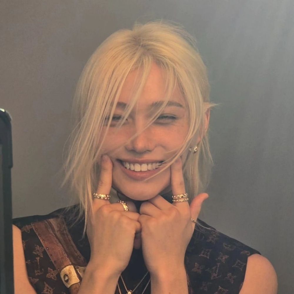 히히