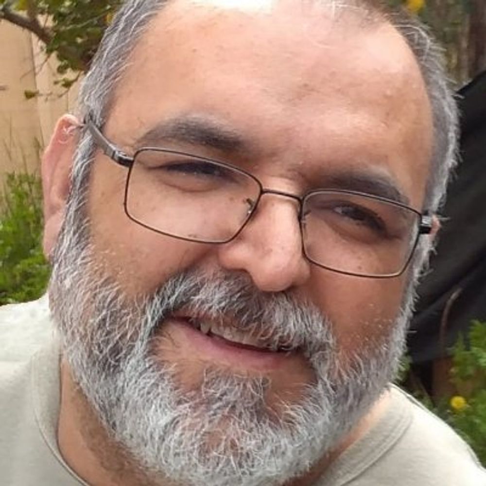 Andrés García @andrestweetter