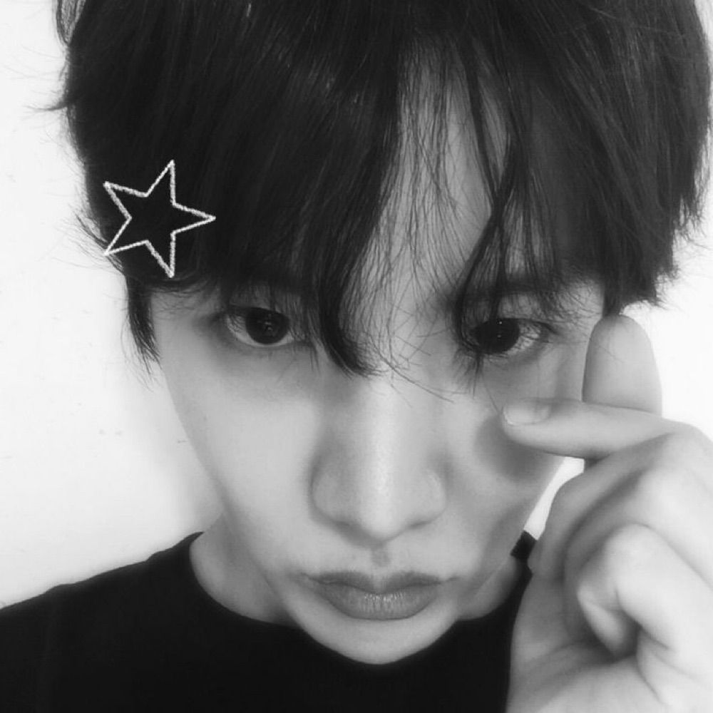bibi ★ jin’s gf