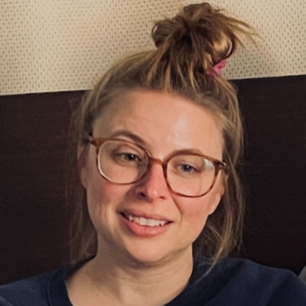 julia griswold's avatar