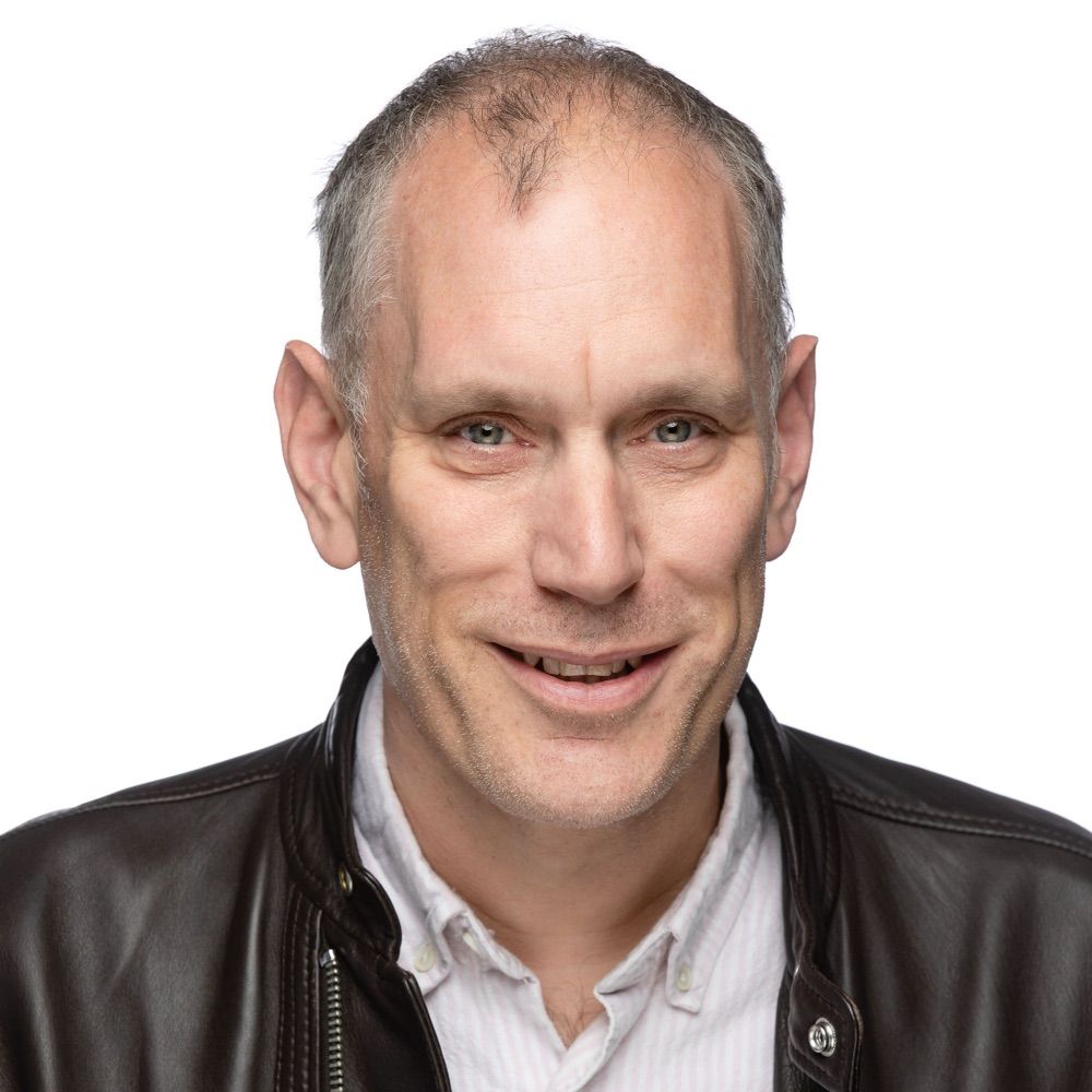 Simon Bennett