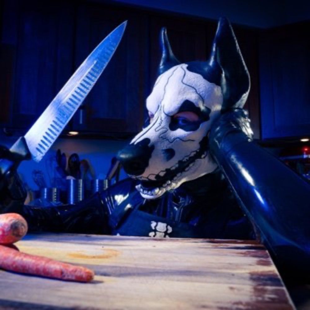 Rubber Skull Dog