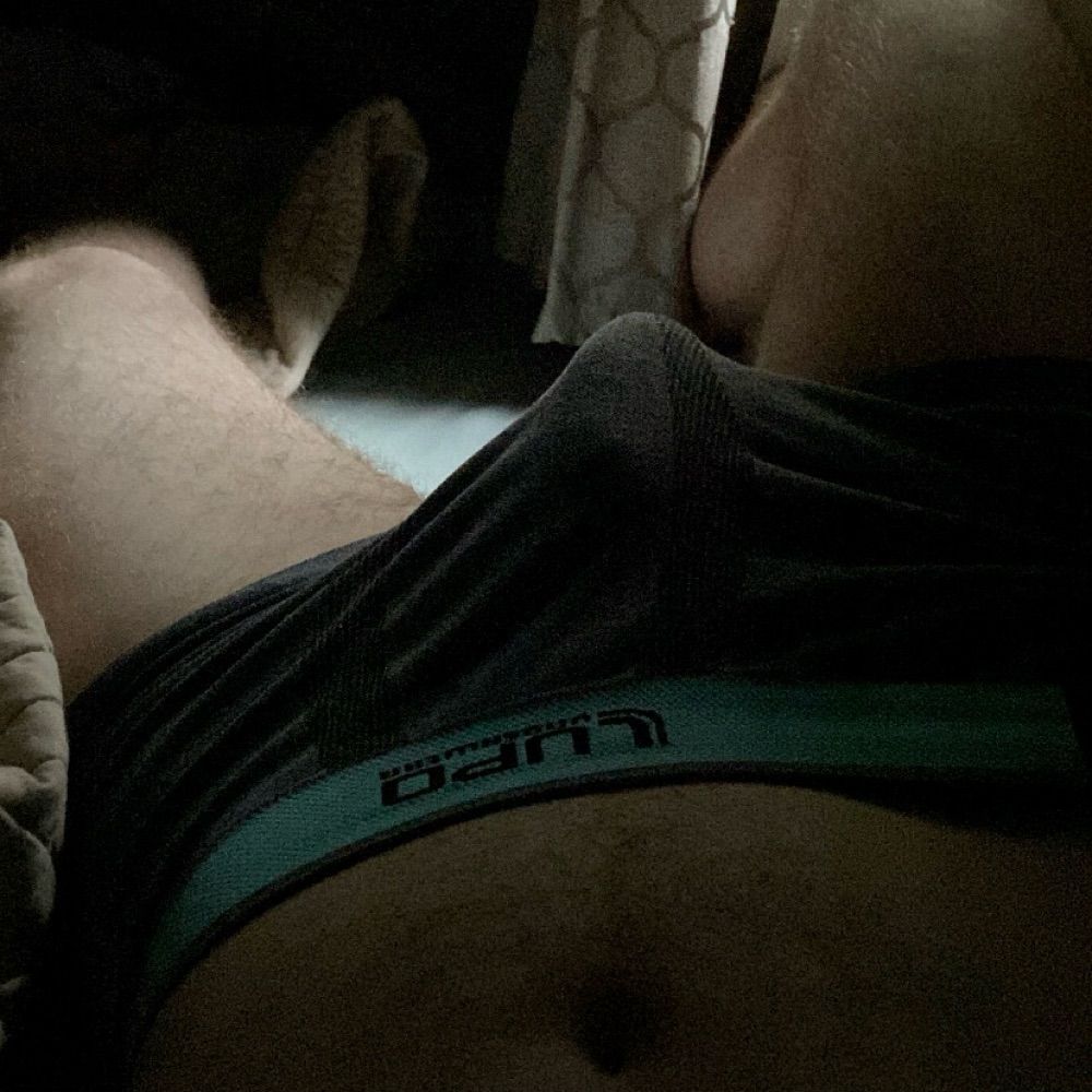 👀